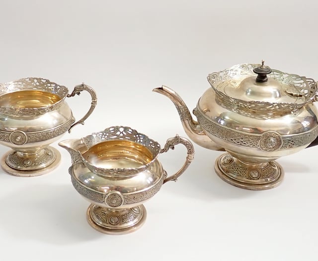 Smiths Auction Rooms ready for May sale