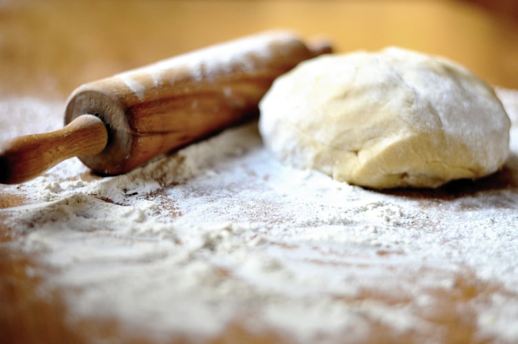 Rolling pin and dough