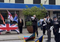 VE Day bench unveiled in Frogmore Street