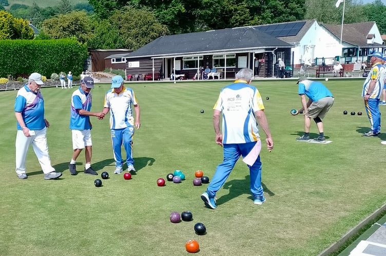 It was a busy and warm week on the green at Avenue Road
