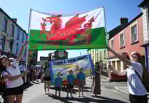 Design a logo for the national Urdd Eisteddfod