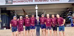 Masters leave regatta rivals 'oar-struck'