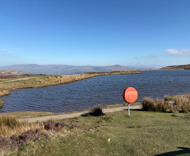 Fly-tipping at Keeper's Pond raises concerns
