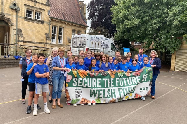 Cantref School students talk dairy production on Welsh Farming Week