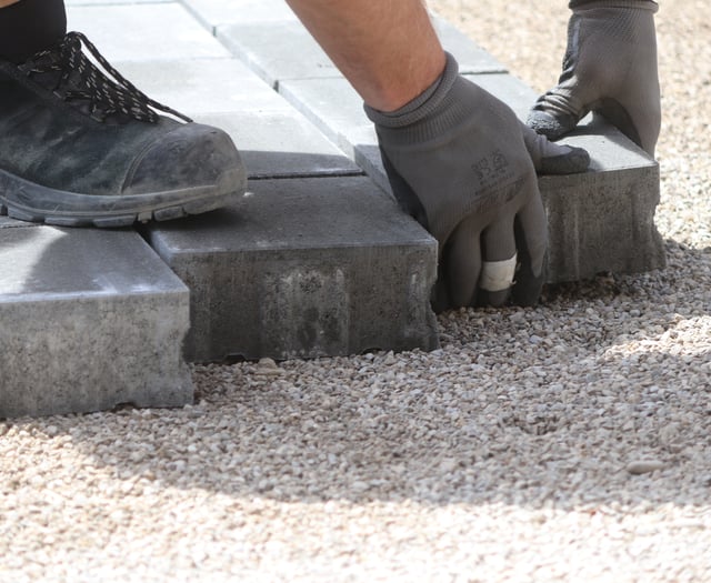 Councillors to discuss patio build