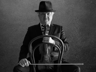 WATCH: The fiddler of Oz is heading to Abergavenny 
