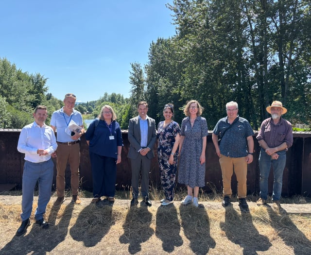 Welsh Government visit to proposed path between Usk and Pontypool