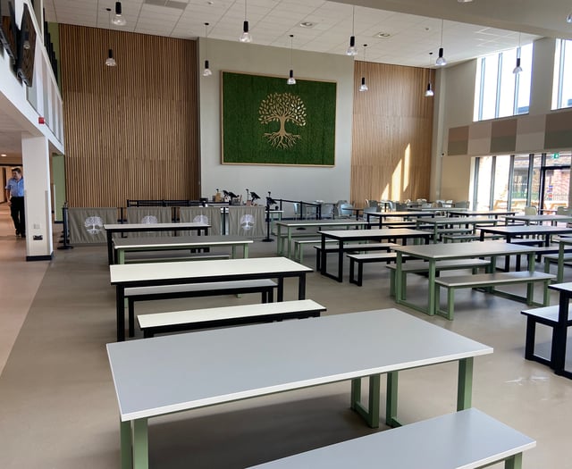 Net-zero school costing £70 million doesn't have air conditioning