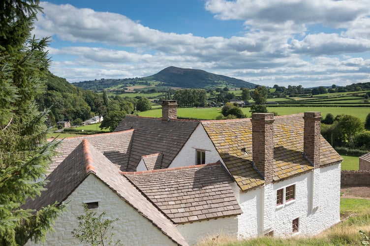 Llwyn Celyn farmhouse