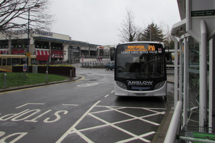 Phil Anslow coaches