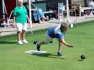 Lady bowlers take league second with 38-33 Caldicot win 