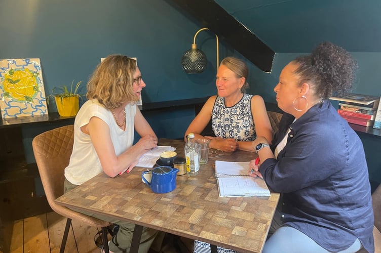 Catherine Fookes MP Speaking With Residents about Violence Against Women