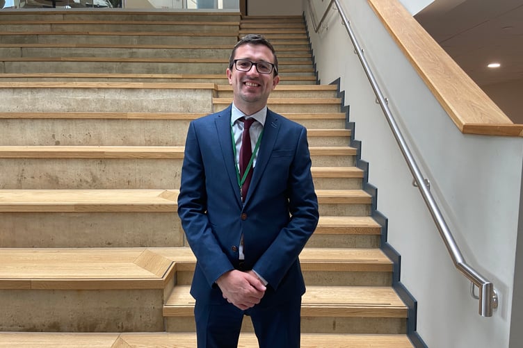 Jonathan Watson, Head at King Henry School
