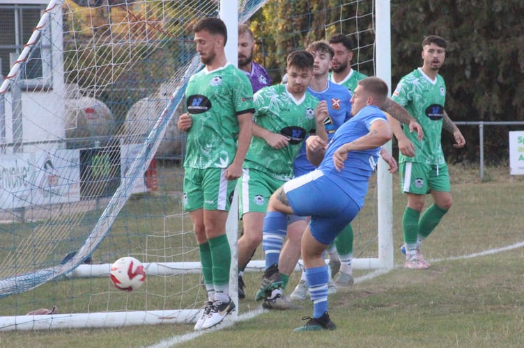 Near miss as Abergavenny go close