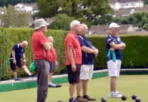 Gilwern bowlers down Oakdale 96-43