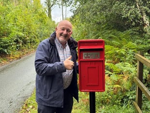 Post box returns to Gilwern, Peter Fox applauds reinstallation