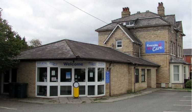 Riverside vets
