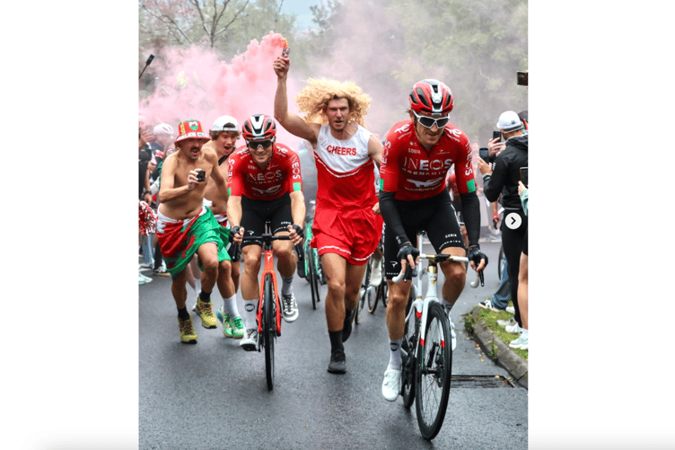 Geraint Thomas gets some  support from his Welsh fans. Photo: TNT Sports/ Lloyds Tour of Britain