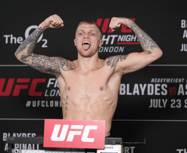 Mason 'the Dragon' Jones zaps Zulu Warrior in UFC
