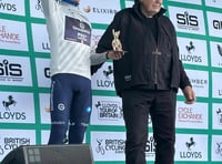 Local legend presents prestigious jersey at Tour of Britain