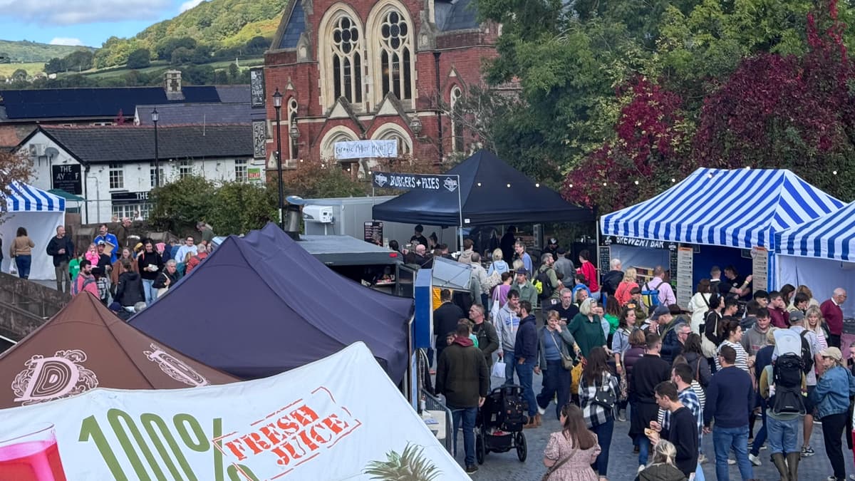 WATCH: a Walk Around Abergavenny Food Festival | Abergavennychronic...