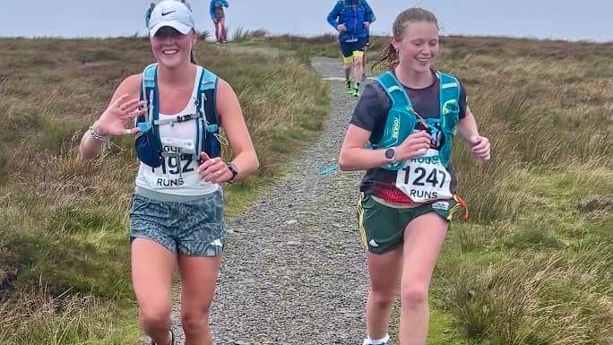 Dan Proves the Man in Seven-mile Waun Fach Fell Race | Abergavennyc...