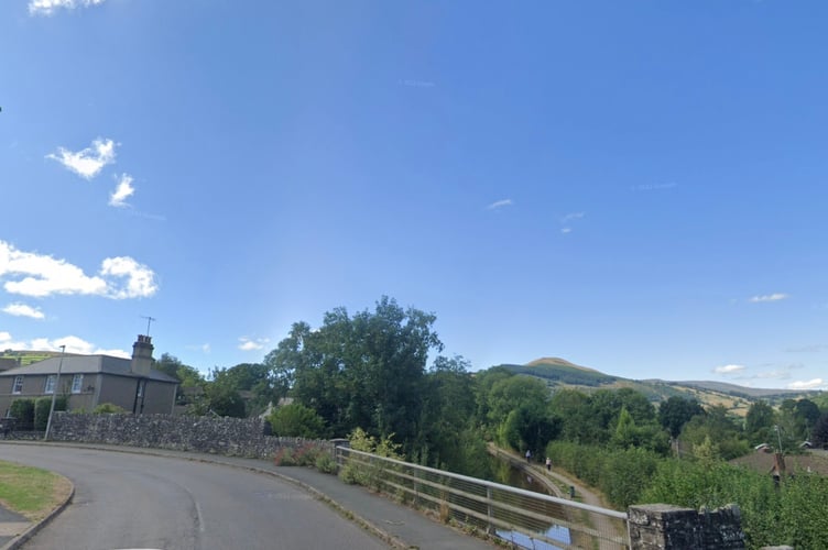 Llangynidr