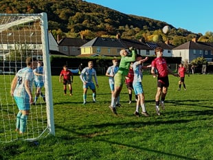 Home defeat for Mardy after struggles with the wind
