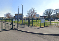 School took a week to tell parents their daughter was threatened with a knife