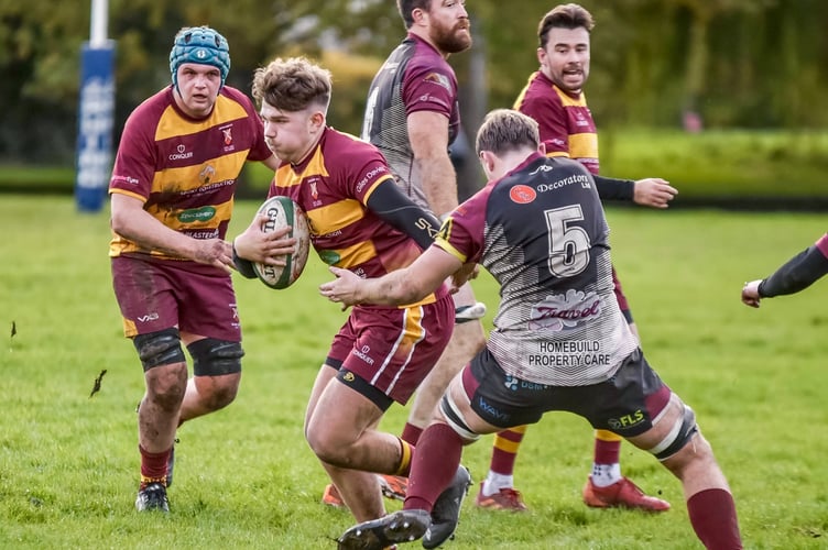 Abergavenny were in the contest for most of the game against Bedlinog, but back-line injuries cost them. Photo: Delwyn Edwards Photography