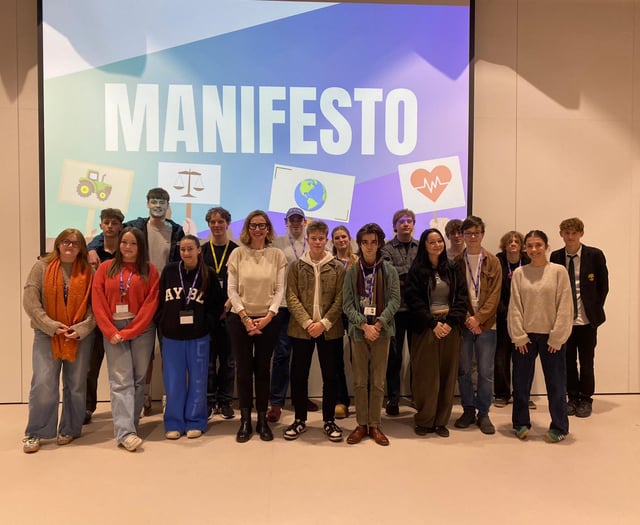 MP visits schools for UK Parliament Week