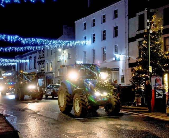 Tractors bring festive spirit to Monnow Street