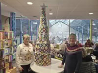 Group makes Christmas tree with nothing but wool