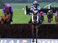 Sam's Jubilee Express puts down National marker at Xmas race day