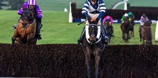 Sam's Jubilee Express puts down National marker at Xmas race day