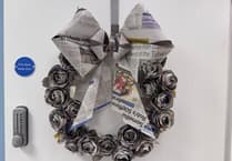 Read ‘em and wreath!