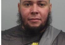 Police hunt escaped drug gang prisoner