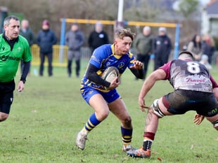Usk win Boxing Day battle of 1sts, but Mon 2nds hang on