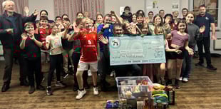Abergavenny Pantomime  Company donates £200 to food bank