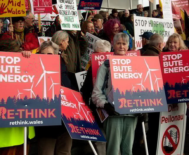Hundreds gather outside the Senedd for a mass wind farm protest