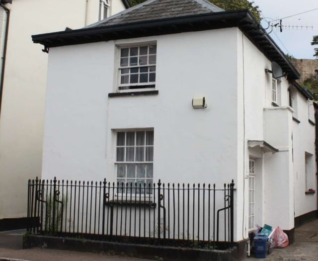 Planning row over Grade II listed Usk stables resolved
