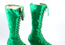 Packed catalogue for March sale at Smiths