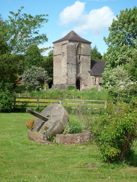 https://commons.wikimedia.org/wiki/File:Ewyas_Harold_church.jpg