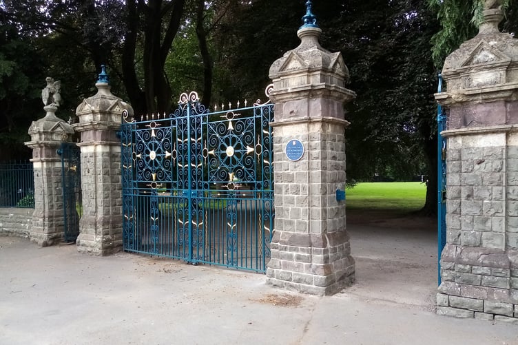 Bailey Park Gates