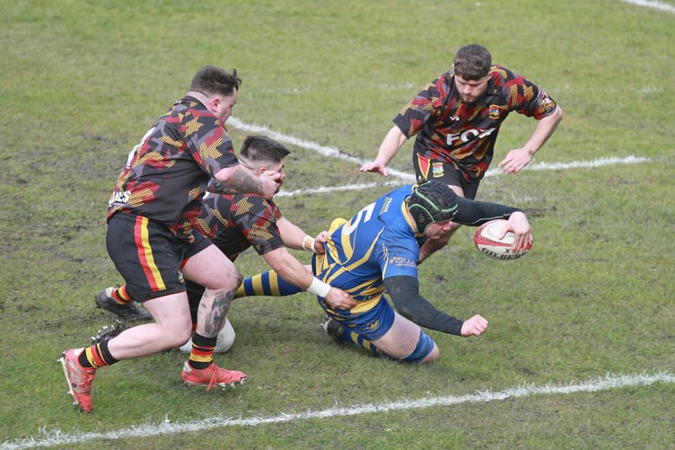 Shaun Hobbs grabs Monmouth’s first try