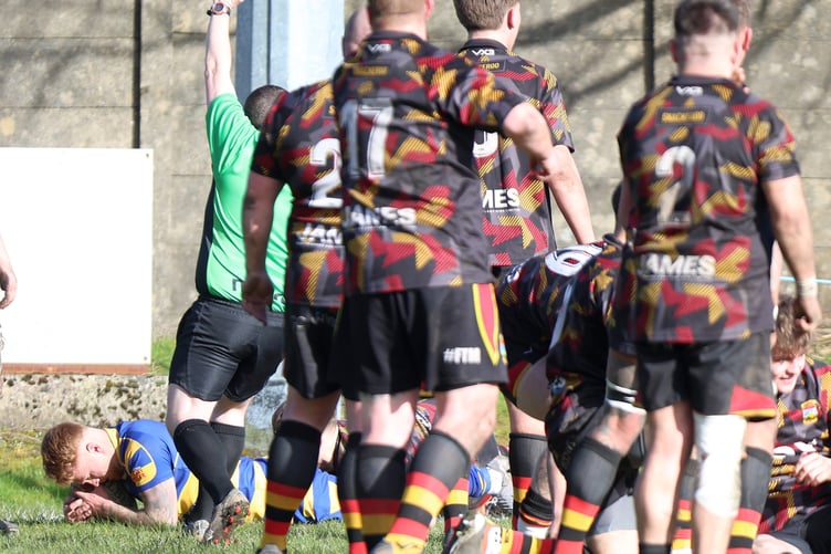 Will Scriven scores his first senior try