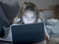 MP backs social media U16s ban