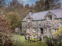 Could you  help take care of one of Wales’s most historic homes?