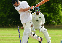 Rain pours on parade as Glan and Llan launch season
