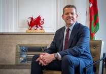 Wales resists sweeping school phone ban
